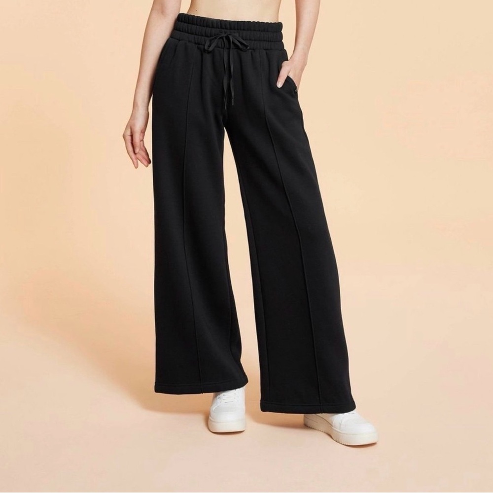 Blogilates Women's Travel Trouser High-Rise Wide Leg Sweatpants - Black